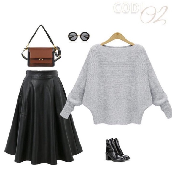 Dolman Sleeves Knit Top - Picture 8 of 9